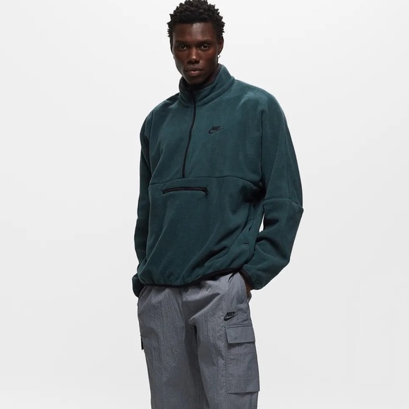 Nike Club Fleece+ 1/2 Zip Fleece - Picture 1 of 7